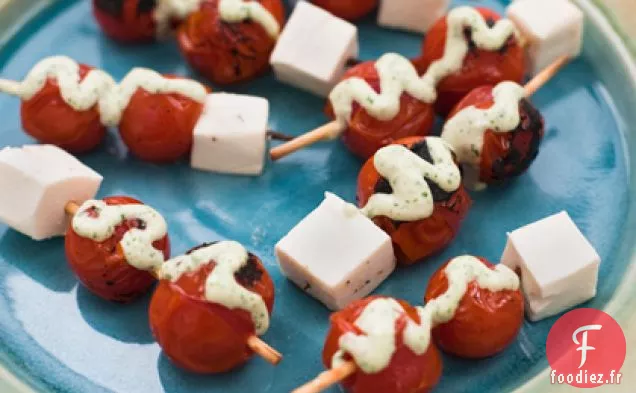 Brochettes de Tomates Cerises Grillées avec Vinaigrette au Basilic