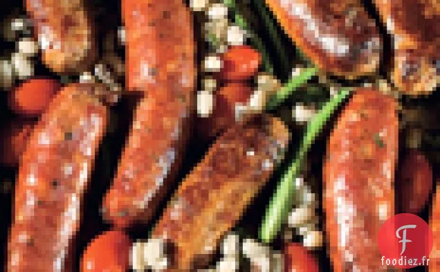Saucisses à la poêle aux Petits Pois aux Yeux Noirs, Haricots Romano et Tomates