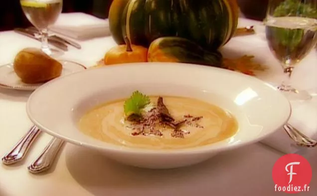 Soupe de Patates Douces aux Tortillas de Maïs Bleu