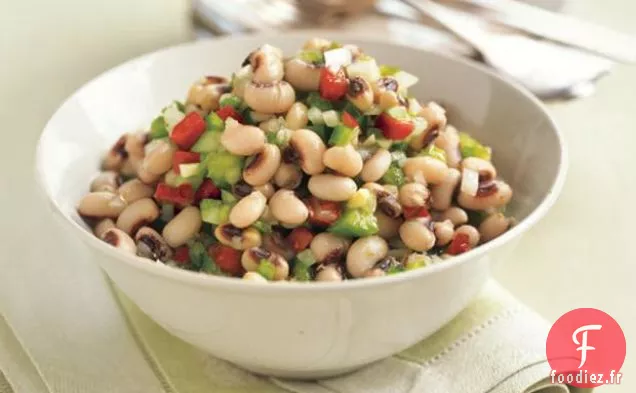 Salade De Petits Pois Aux Yeux Noirs Et Légumes