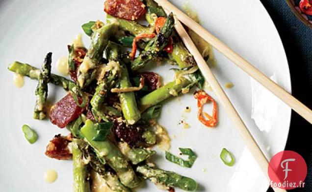 Asperges Sautées de Singapour au Gingembre
