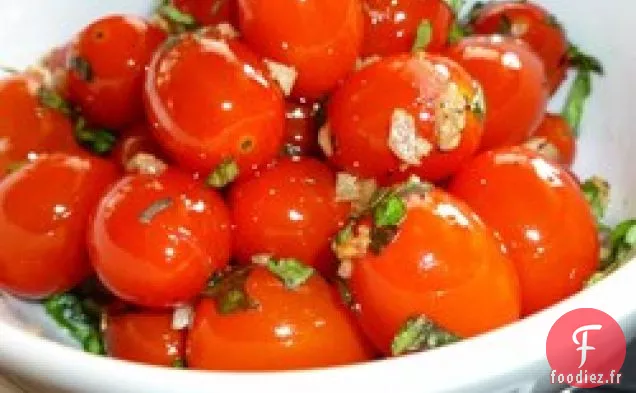 Tomates Cerises sautées à l'Ail et au Basilic