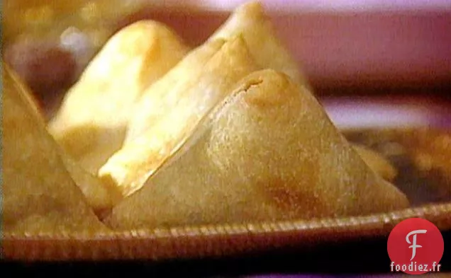 Pâtisseries farcies aux pommes de terre épicées: Samosas