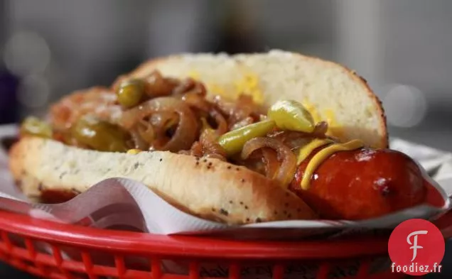 Sandwich à la Saucisse Polonaise de Style Maxwell St.