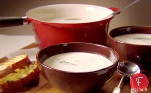 Soupe Toscane aux Haricots Blancs et à l'Ail