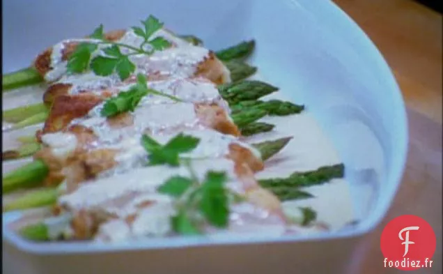 Scaloppine de Veau aux Asperges et Sauce à la Crème de Girolles