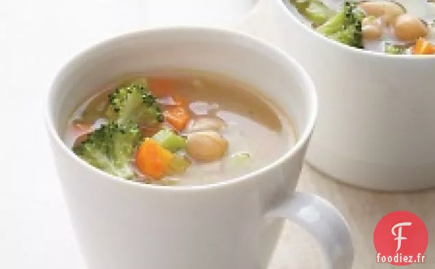 Soupe miso Aux Légumes Et Pois Chiches Pour Le Petit Déjeuner