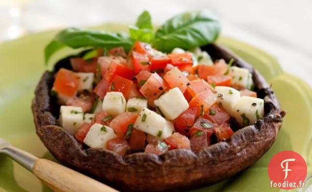 Champignons Portobello grillés aux Tomates et Mozzarella Fraîche