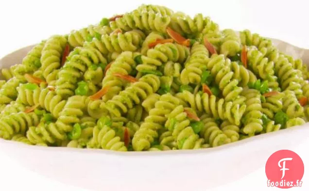 Fusilli au Pesto de Pois et Mozzarella Fumée