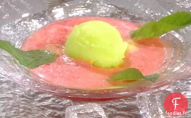 Soupe aux Fraises Infusée au Champagne