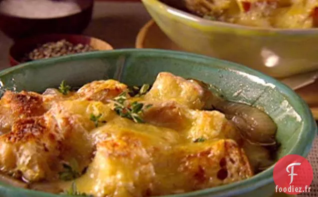 Soupe à l'oignon avec Fontina et Thym