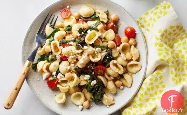 Orecchiette aux Légumes Verts, Haricots Garbanzo et Salata à la Ricotta