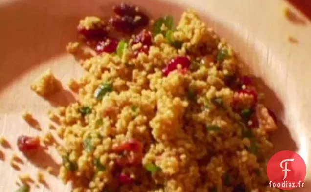 Salade de Couscous au Curry aux Canneberges Sucrées Séchées