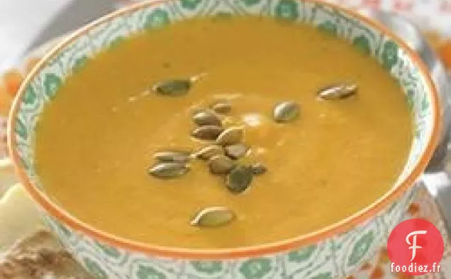 Soupe Crémeuse À la Citrouille Et Au Curry