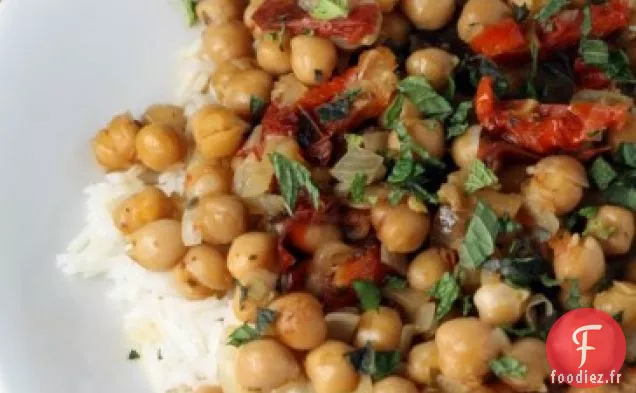 Ragoût De Pois Chiches Citronnés Et Tomates Séchées Au Four