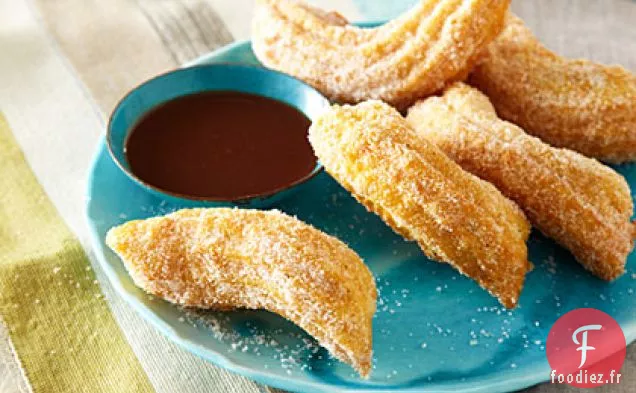 Churros aux Agrumes et aux Épices avec sauce Moka