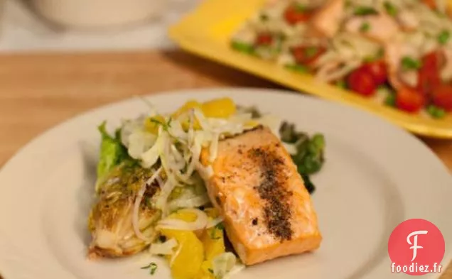 Saumon Grillé avec Salade d'Agrumes-Fenouil et Scarole Grillée