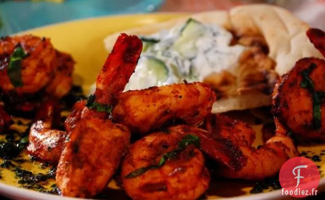 Brochettes de Crevettes Grillées au Chutney à la Coriandre et à la Menthe