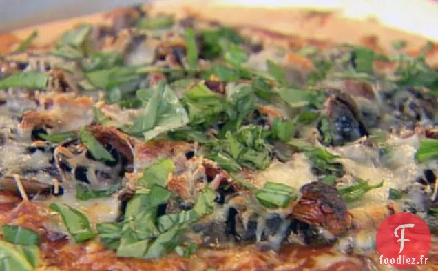 Pizza aux Champignons, Oignons et Basilic