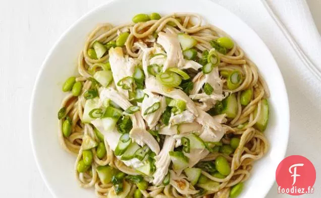 Nouilles Soba Froides Aux Arachides Et Au Poulet