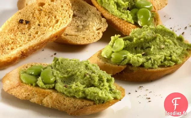 Crostini aux Fèves, à l'ail et aux herbes