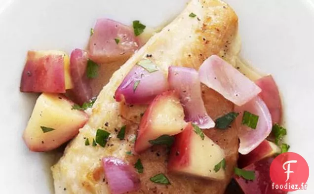 Poulet aux Pommes, Oignons et Sauce au Cidre