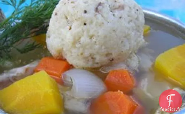 Soupe de Poulet de la Famille des Anges avec des Boules de Matzo