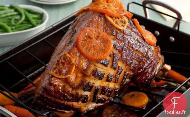 Jambon De Pâques Glacé À La Mandarine Et Carottes