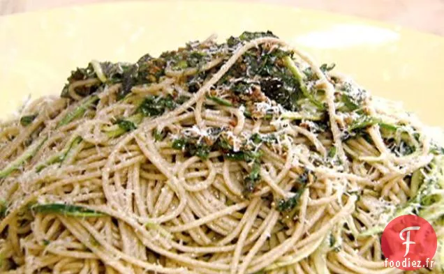 Spaghettini au Carré: Pâtes à l'Huile d'Olive, à l'Ail et aux Courgettes