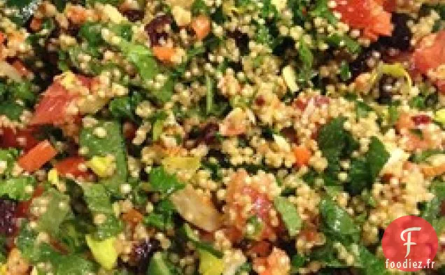Salade de Quinoa à la Menthe, aux Amandes et aux Canneberges