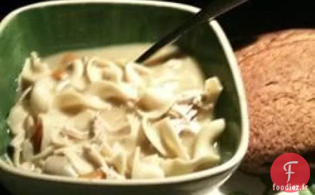 Soupe Crémeuse de Nouilles au Poulet