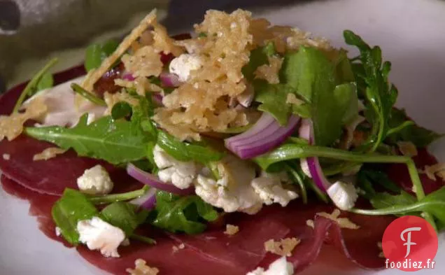 Salade de Braesola et Champignons Légèrement Marinés et Chou-fleur au Parmesan Croustillant
