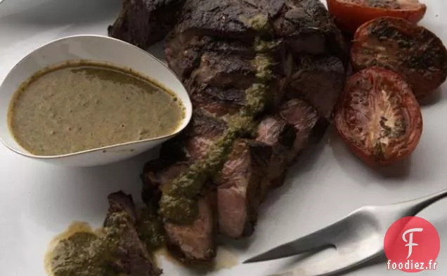 Rôti de Bœuf à la Sauce Tomate au Persil Épicé