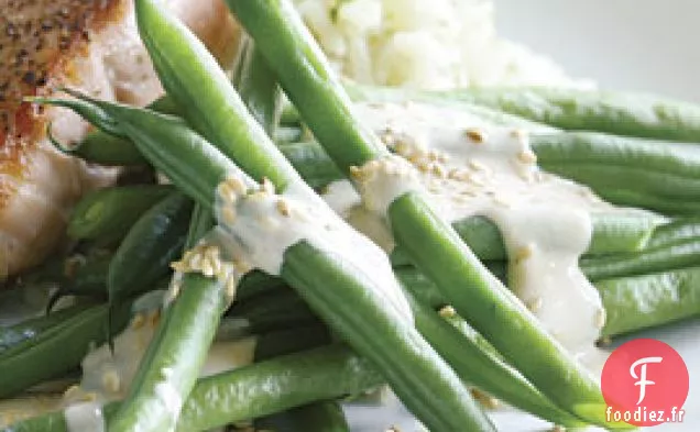 Haricots Verts Cuits À La Vapeur Avec Sauce Tahini Citronnée