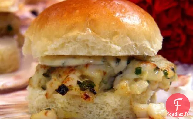 Sliders de Hamburgers aux Pétoncles avec Mayo Coriandre-Citron vert