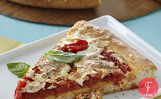 Pizza aux Tomates Fraîches et au Basilic