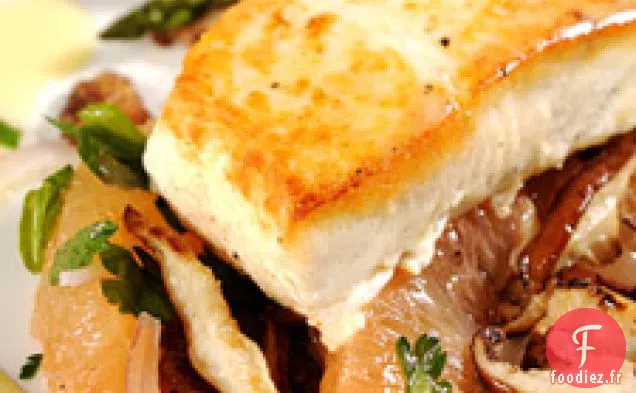 Flétan Au Pamplemousse, Persil, Oignon Rouge Et Champignon Shiitake