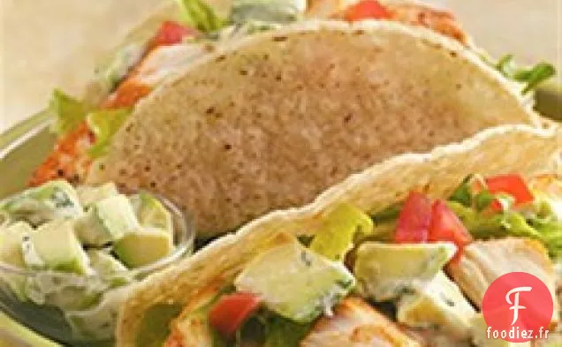 Tacos de Poisson Grillé avec Garniture Crémeuse à l'Avocat