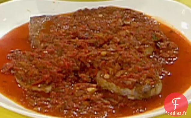 Côtelettes de Porc à l'Espagnole avec Chorizo et Sauce au Poivron Rouge Rôti et Haricots Verts