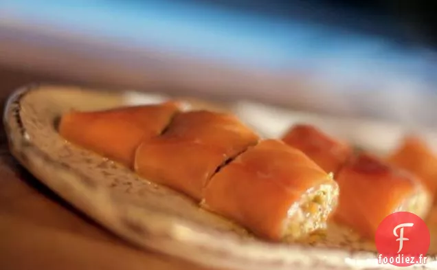 Rollo De Salmon Ahumado Con Salsa Tartar Y Lentejas (Rouleau de Saumon Fumé avec Sauce Tartare et Lentilles)