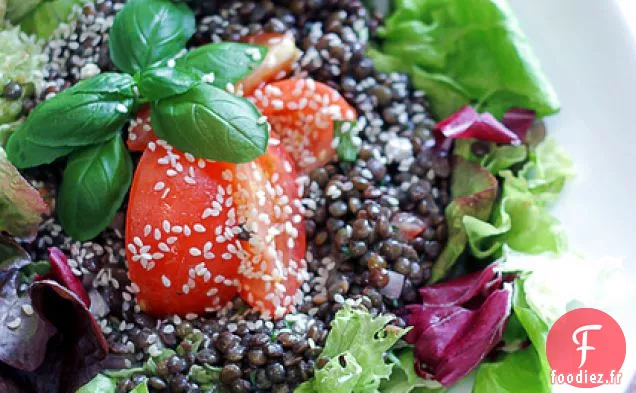 Lentilles, Tomates Et Feuilles Mélangées