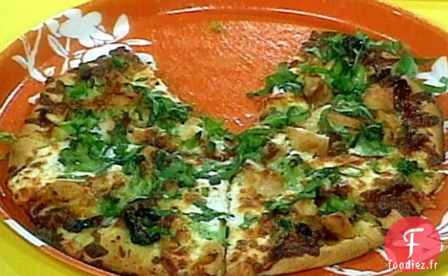 La Seule Pizza Dont Vous aurez Envie : Poulet, Tomate Séchée au Soleil, Brocoli, Ricotta, Mozzarella et Basilic