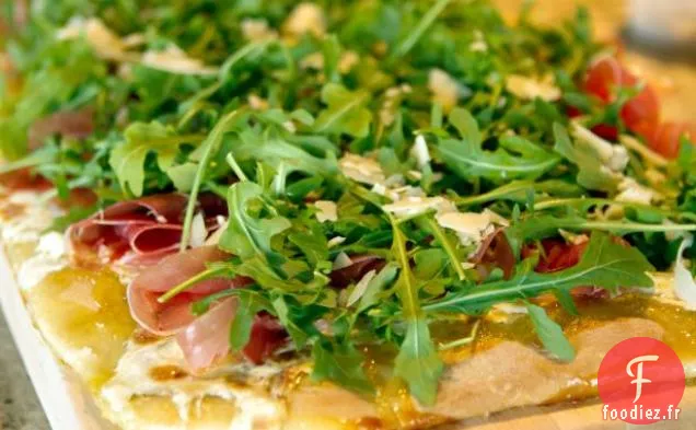 Pizza à la Figue et au Prosciutto avec Roquette
