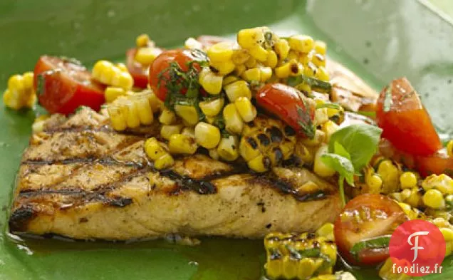 Saumon Grillé Avec Relish De Maïs Carbonisé