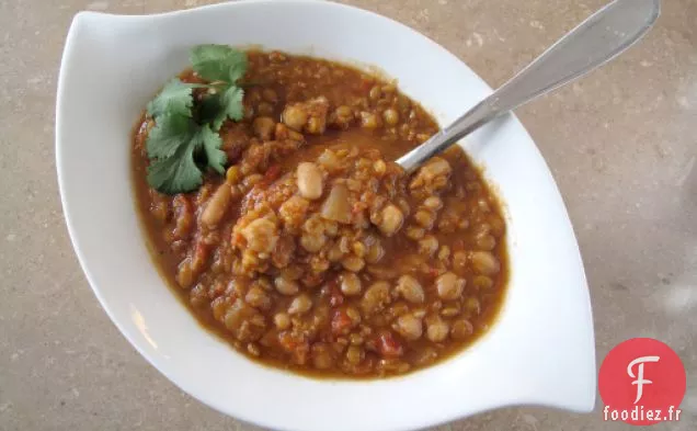 Soupe Épicée aux Lentilles et aux Haricots