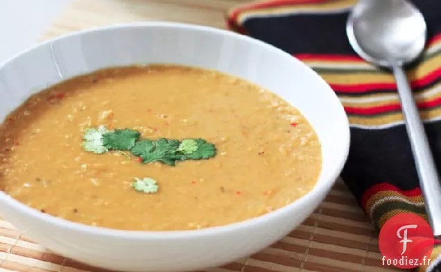 Recette de Soupe aux Lentilles et à la Noix de Coco Épicée