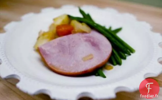 Jambon Glacé aux Fruits Tropicaux avec Oignons Doux et Pommes de terre Yukon Gold
