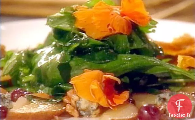 Salade de Poire Sucrée et Gorgonzola avec Roquette, Cresson, Noix et Miel de Fleur d'Oranger