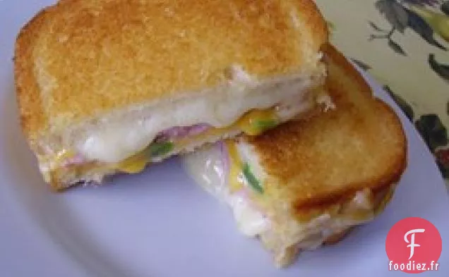 Sandwich au Jambon Épicé et au Fromage Grillé