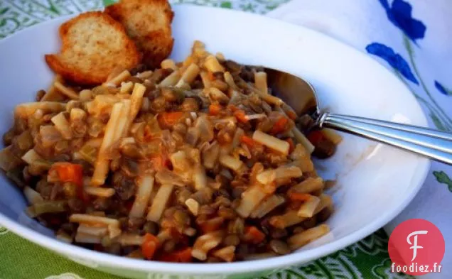 Soupe De Lentilles Aux Légumes Et Pâtes